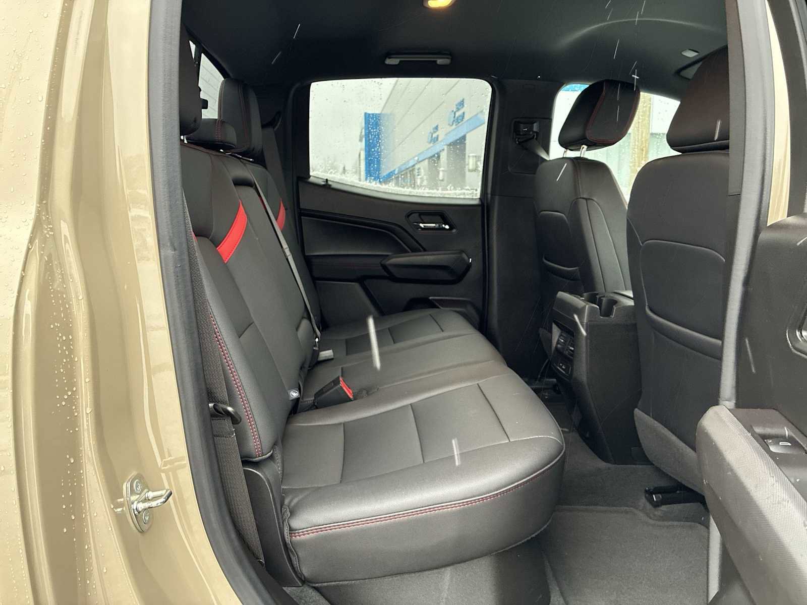 Used 2023 Chevrolet Colorado Z71 w/ Z71 Convenience Package 2 image 27