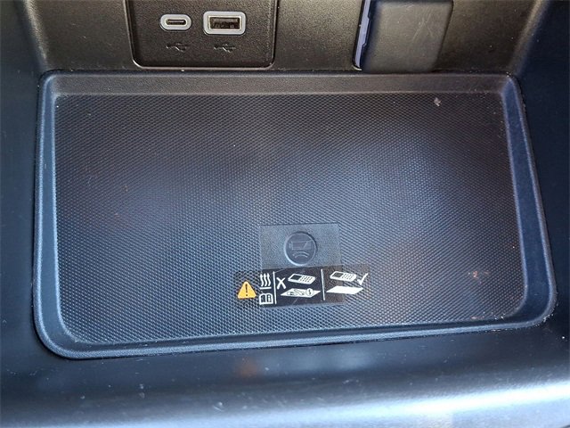 Used 2024 GMC Yukon SLT image 24