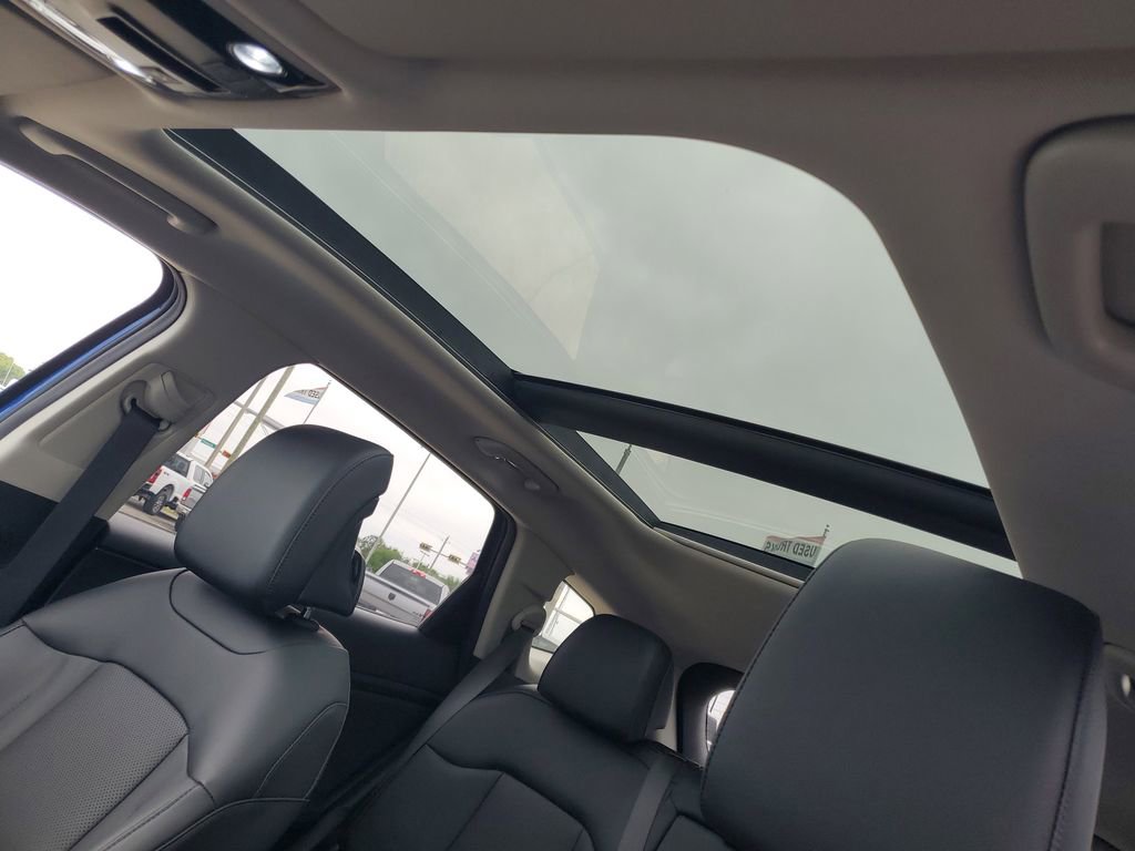 Used 2023 Kia Sportage SX image 10