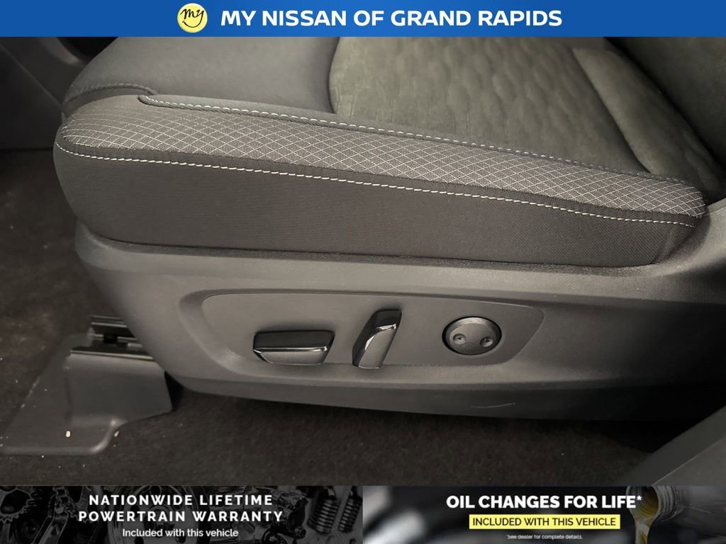 New 2026 Nissan Pathfinder SV image 11