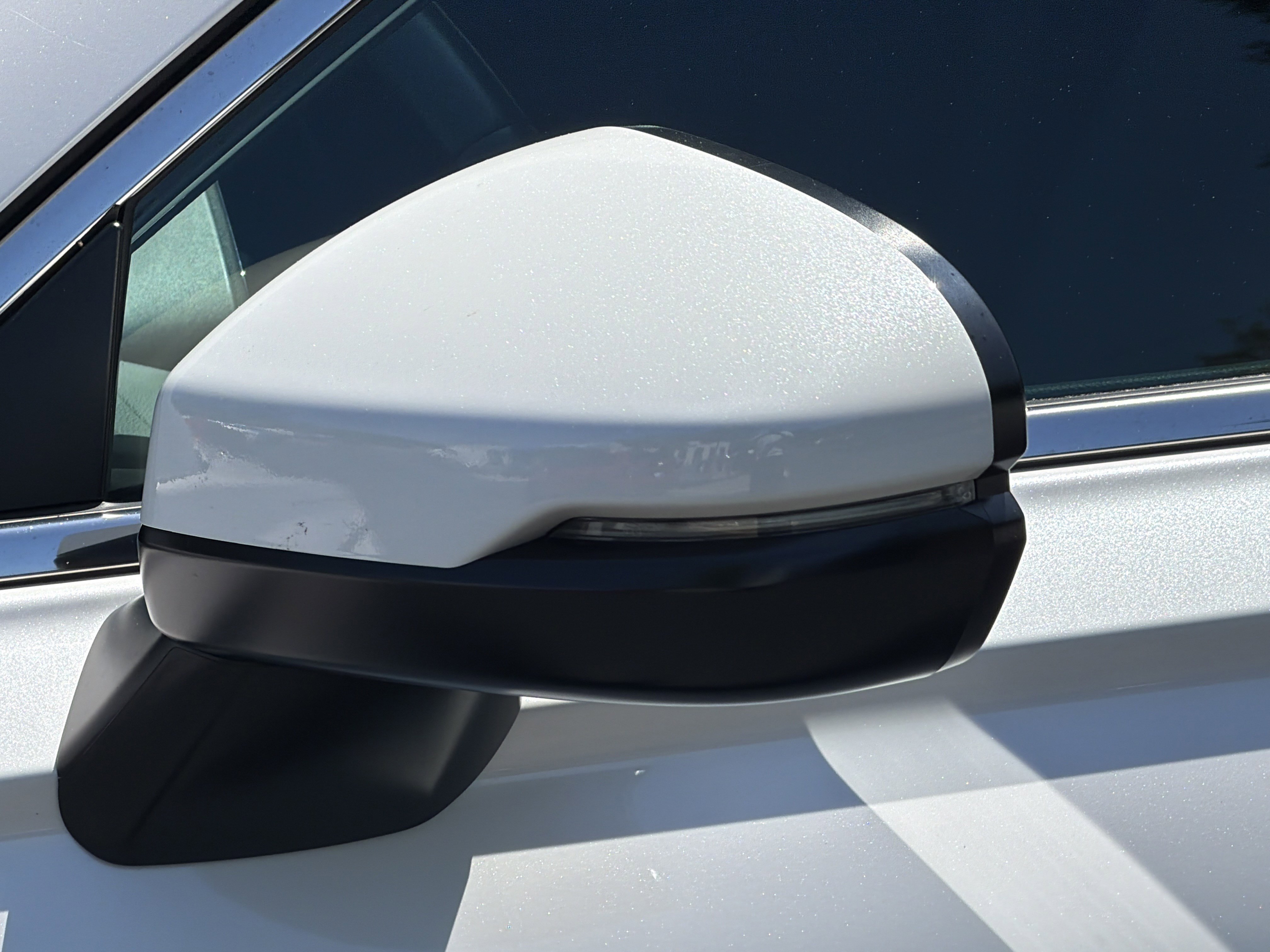 Used 2025 Honda CR-V EX-L image 36