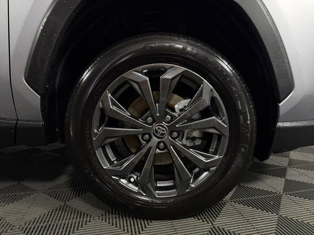 Used 2024 Toyota RAV4 Limited image 11