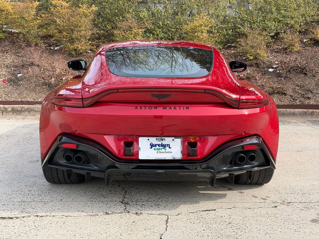 Used 2023 Aston Martin V8 Vantage Coupe image 15