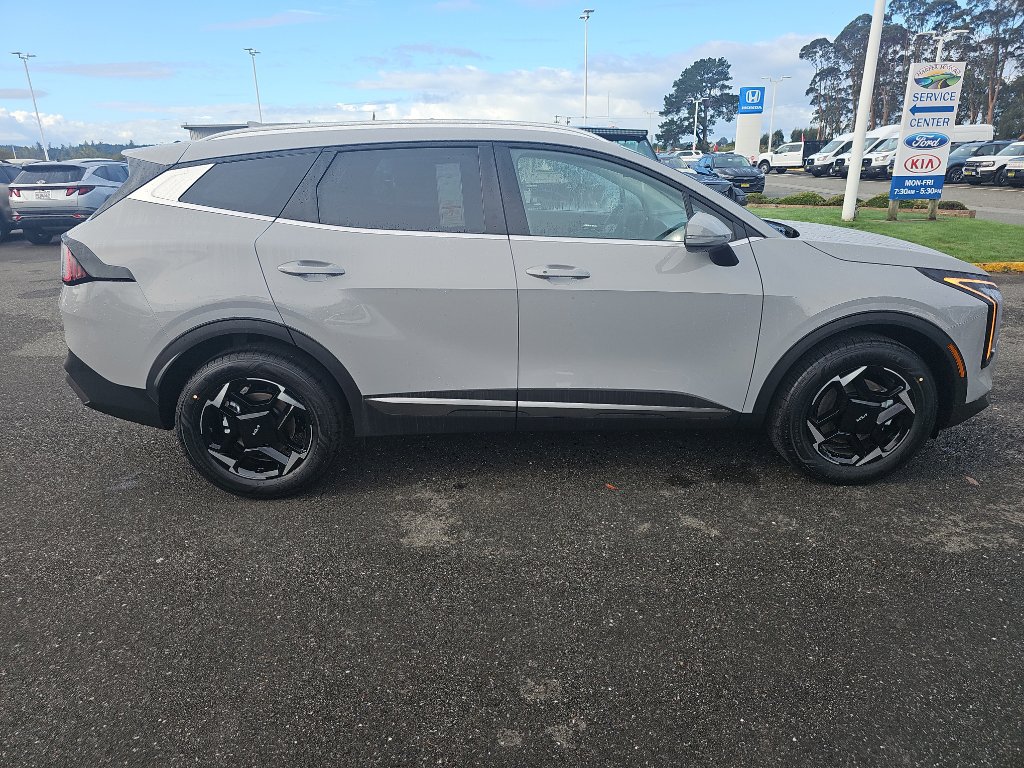 New 2026 Kia Sportage EX image 6