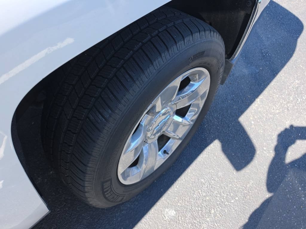Used 2018 Chevrolet Silverado 1500 LTZ w/ Sport Package AWD/4WD image 9