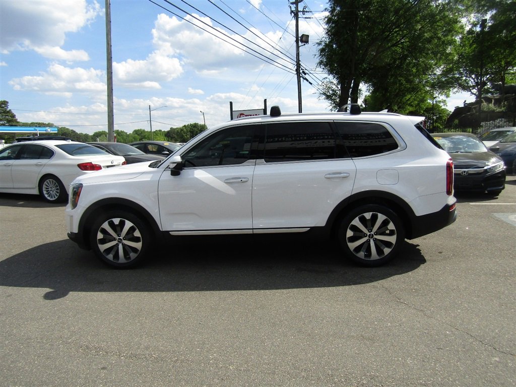 Used 2022 Kia Telluride S image 4