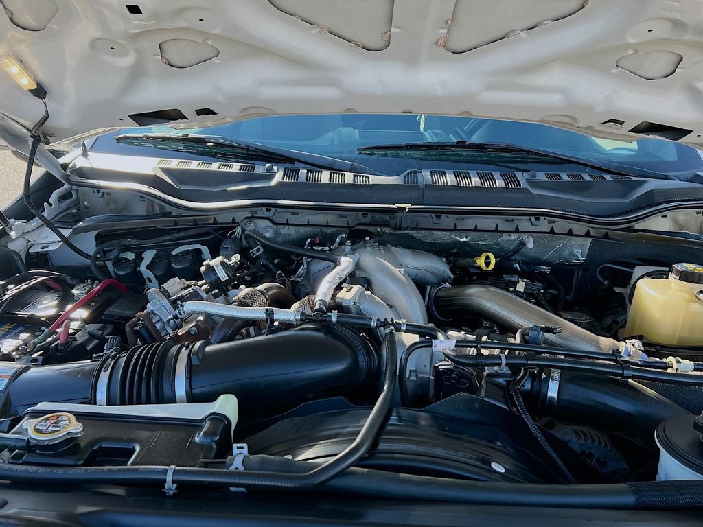Used 2020 Ford F550 4x4 Regular Cab Super Duty image 22