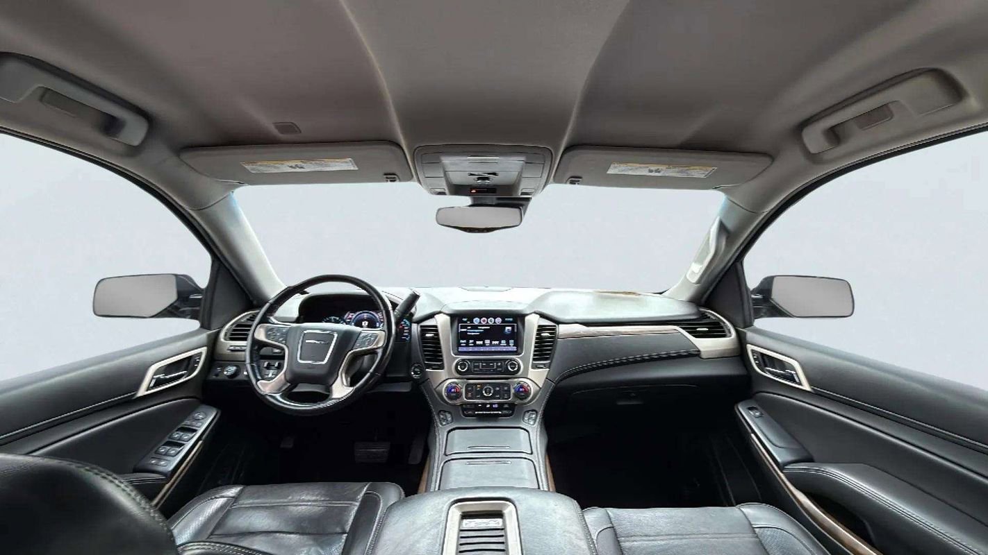 Used 2018 GMC Yukon Denali image 9