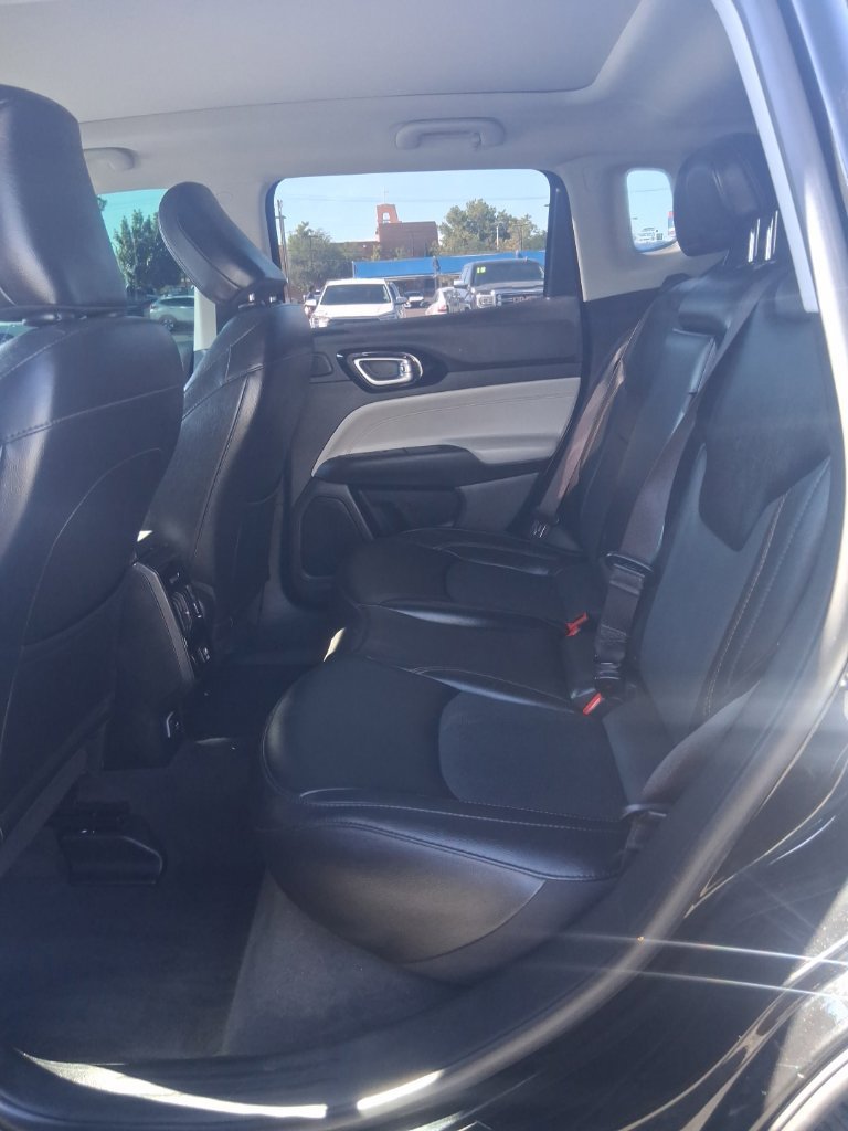Used 2022 Jeep Compass Limited w/ Sun and Sound Group AWD/4WD image 10