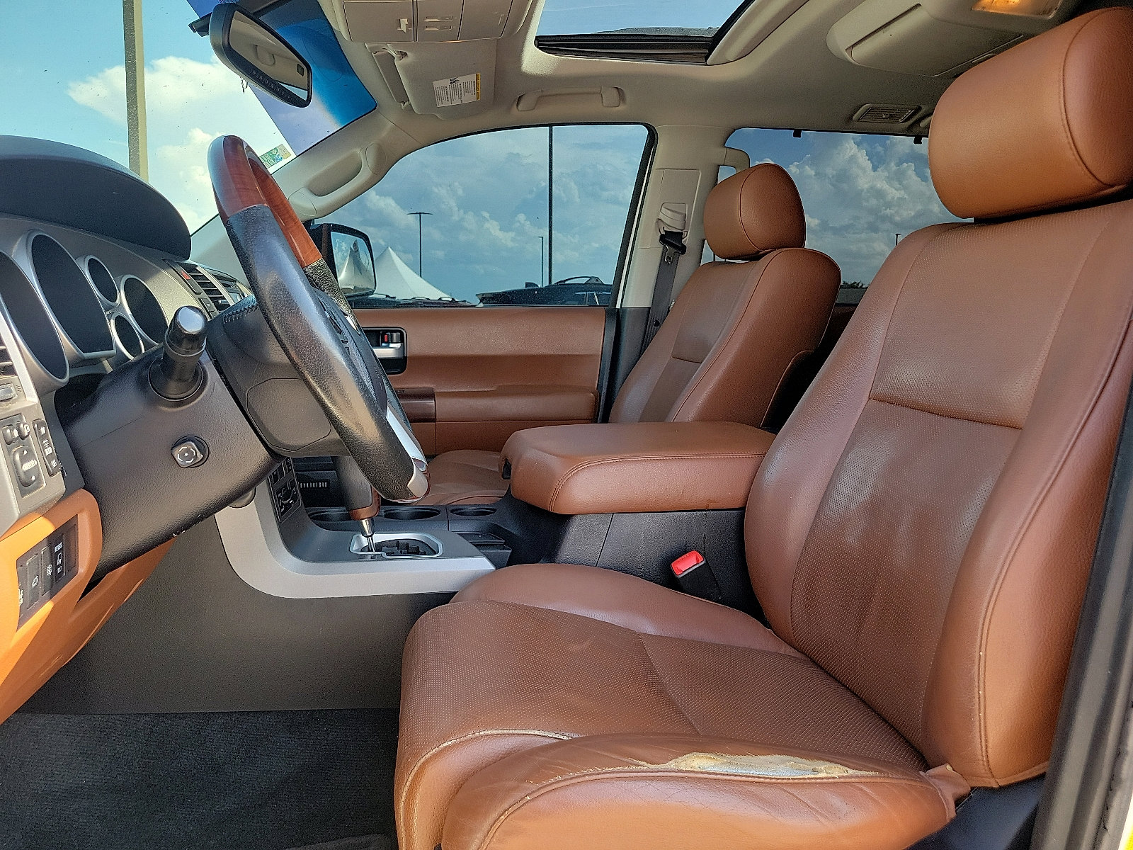 Used 2016 Toyota Sequoia Platinum image 12