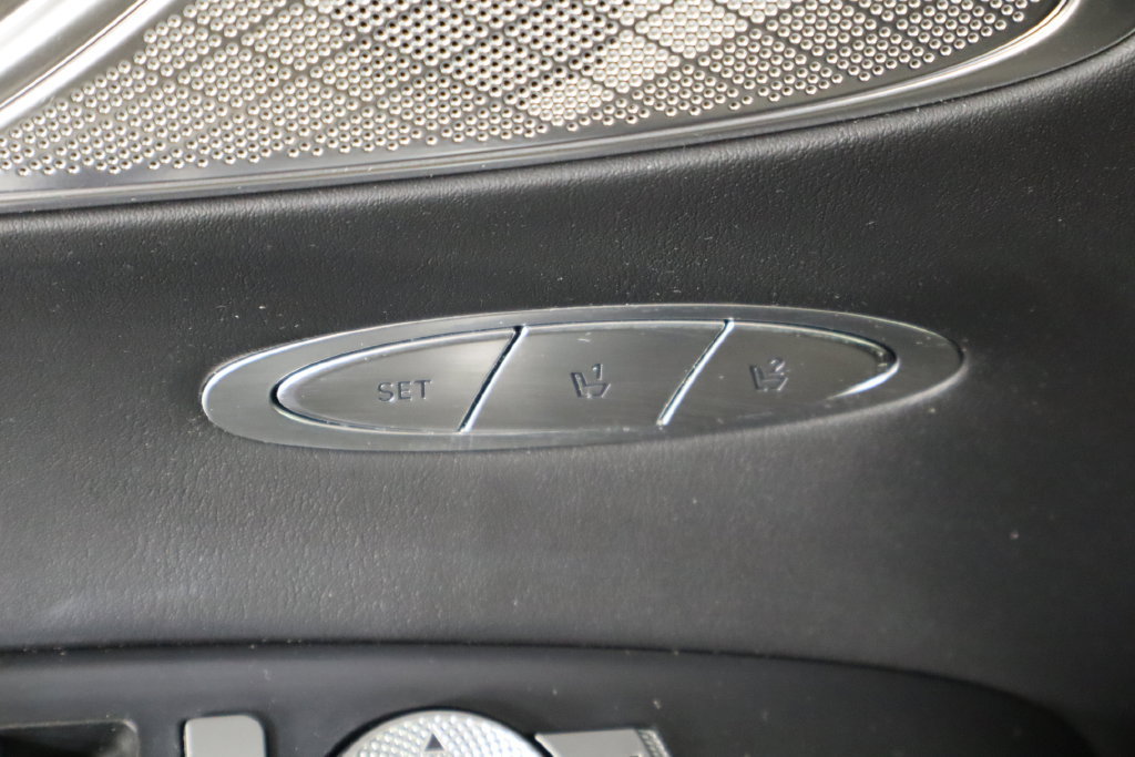 Used 2023 Genesis Electrified GV70 AWD/4WD image 22