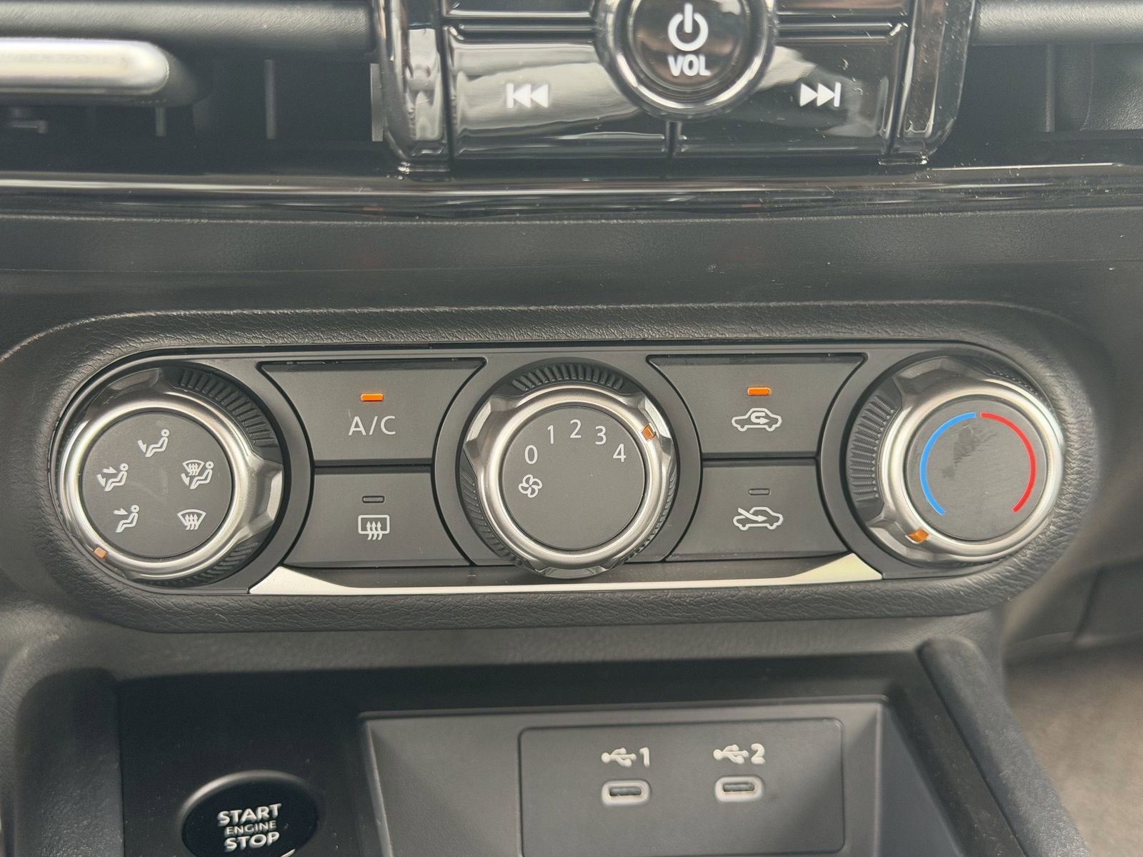 New 2026 Nissan Kicks S FWD image 5