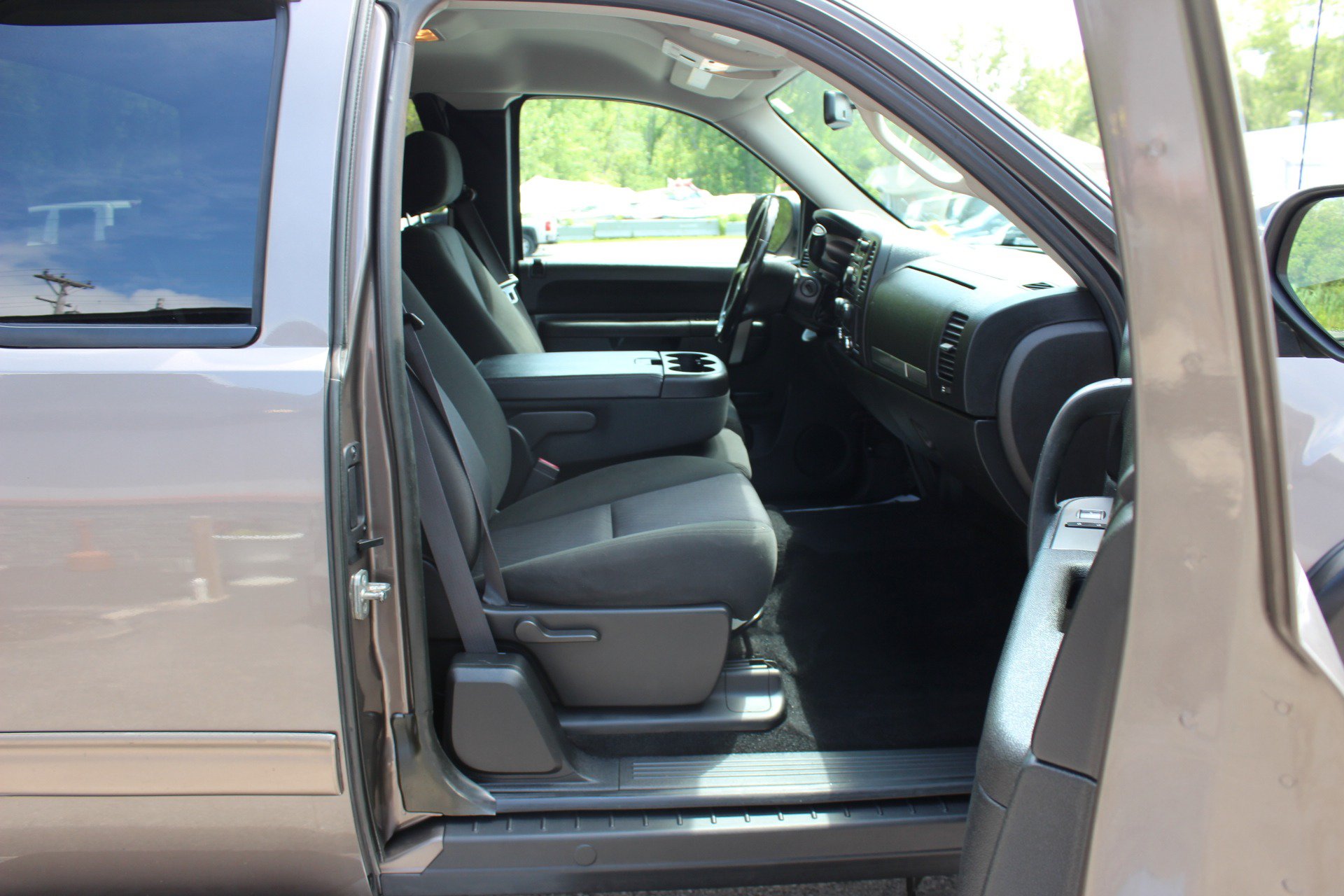 Used 2012 GMC Sierra 2500 SLE w/ Snow Plow Prep Package AWD/4WD image 35