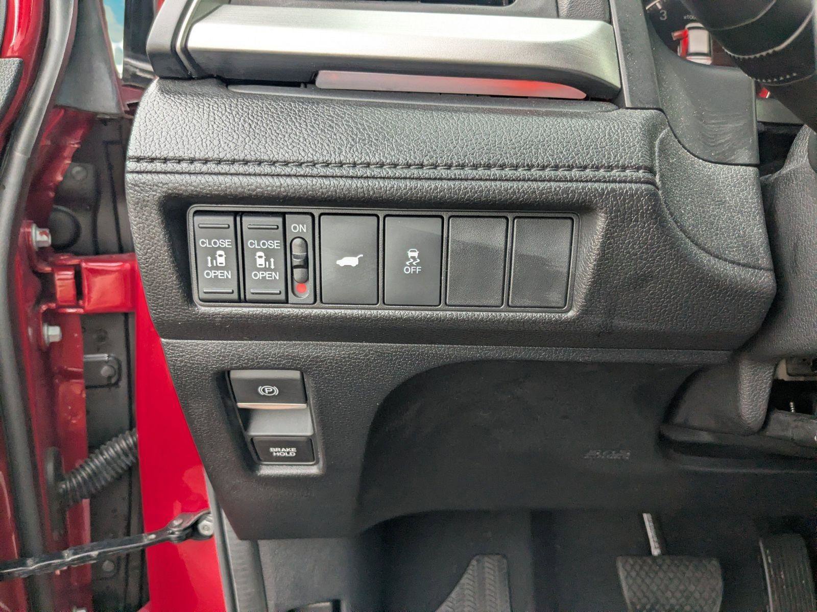 Used 2025 Honda Odyssey Sport-L image 16