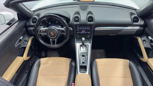 Used 2018 Porsche 718 Boxster image 29