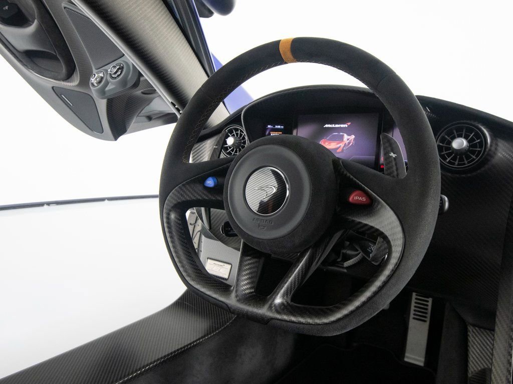 Used 2015 McLaren P1 image 58