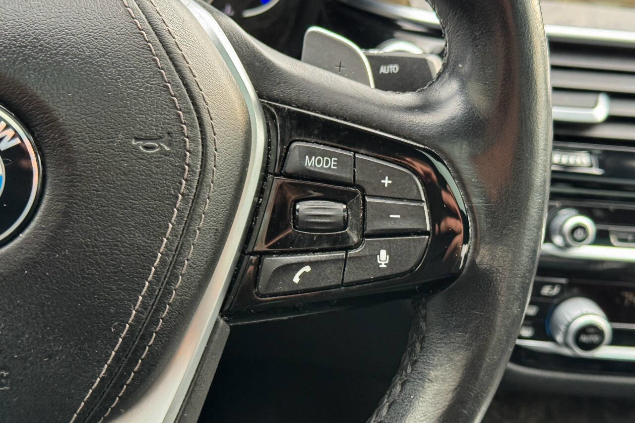 Used 2018 BMW 530i xDrive image 30