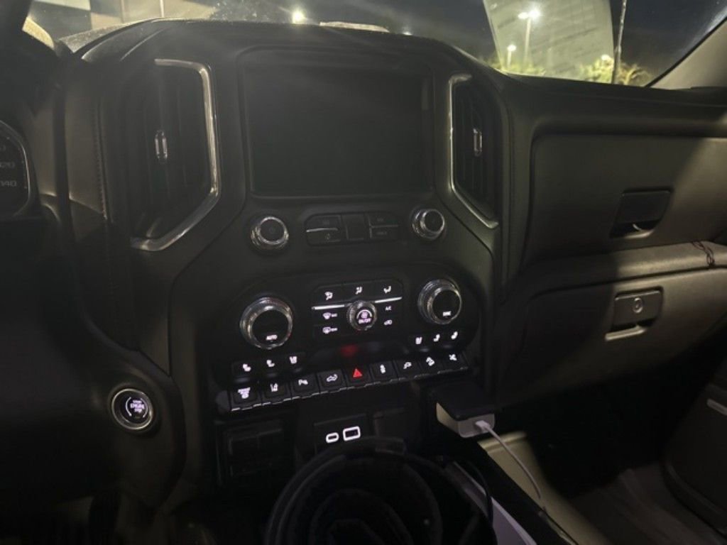 Used 2022 GMC Sierra 2500 AT4 w/ AT4 Premium Plus Package AWD/4WD image 23