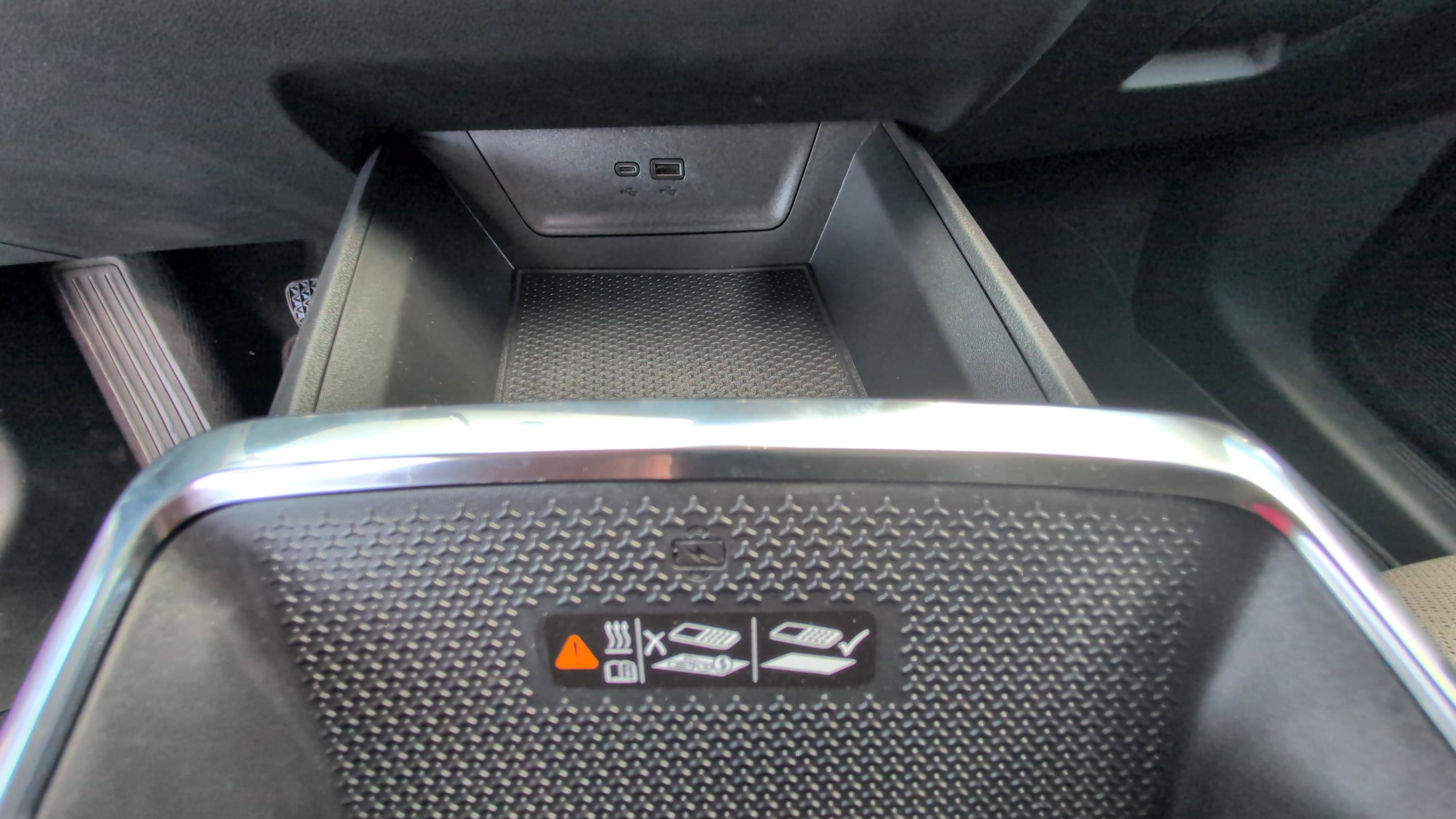 New 2026 Chevrolet Equinox LT w/ Convenience Package II image 23