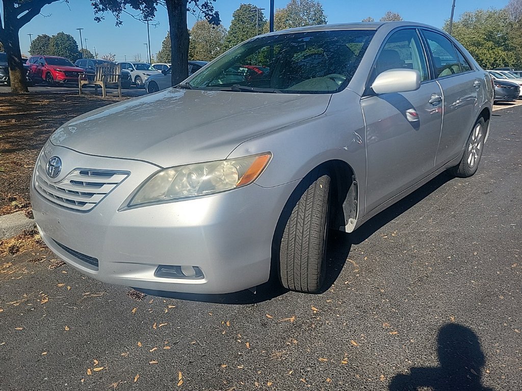 Used 2009 Toyota Camry XLE FWD image 1