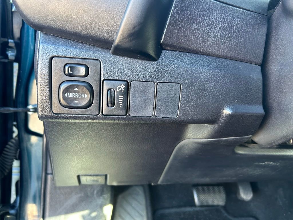 Used 2018 Toyota Corolla SE image 16