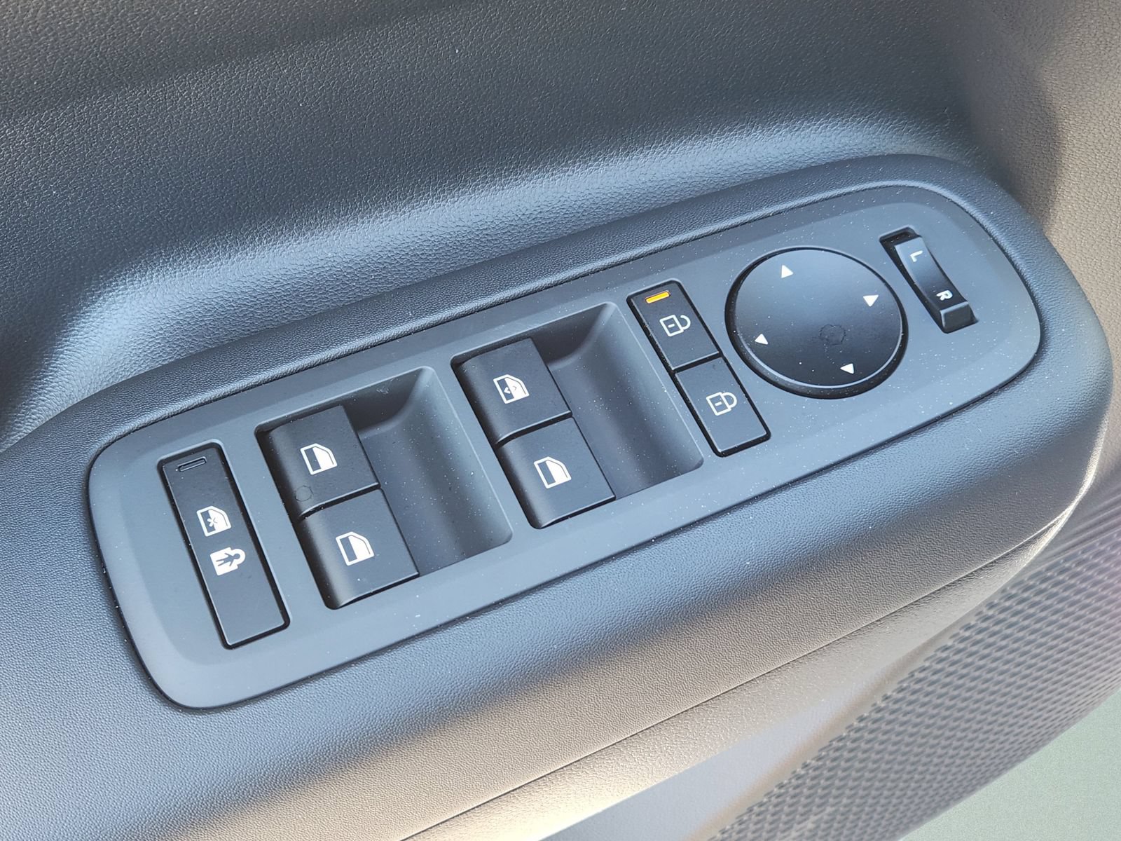 New 2026 Hyundai Santa Fe SE FWD image 13