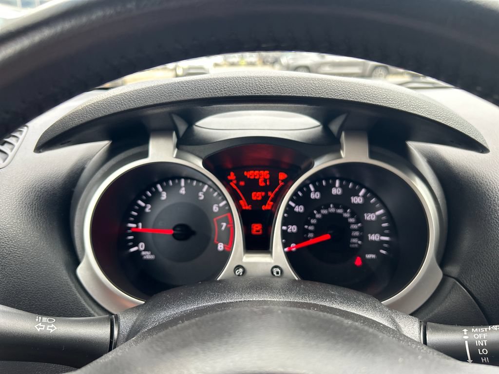 Used 2015 Nissan Juke SV w/ Cold Weather Package AWD/4WD image 19