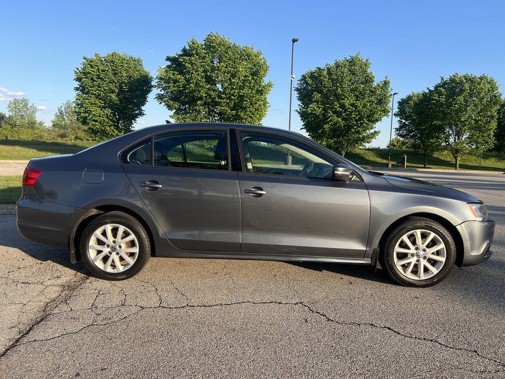 Used 2012 Volkswagen Jetta SE FWD image 6