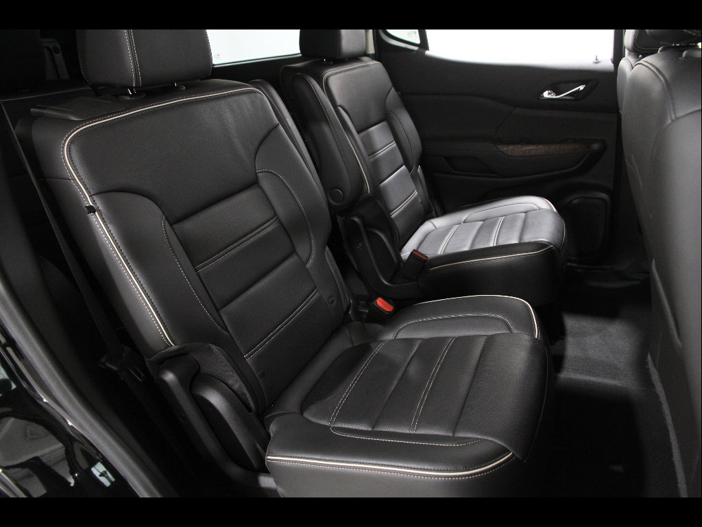 Used 2021 GMC Acadia Denali w/ LPO, Floor Liner Package image 20