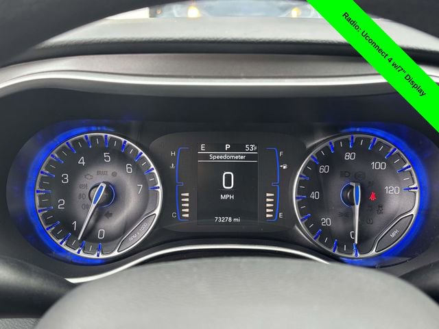 Used 2020 Chrysler Pacifica Touring image 22