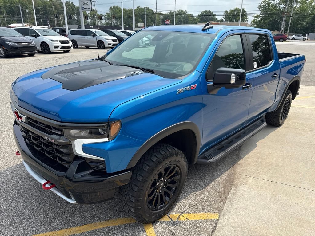 Used 2022 Chevrolet Silverado 1500 ZR2 w/ Technology Package AWD/4WD image 10