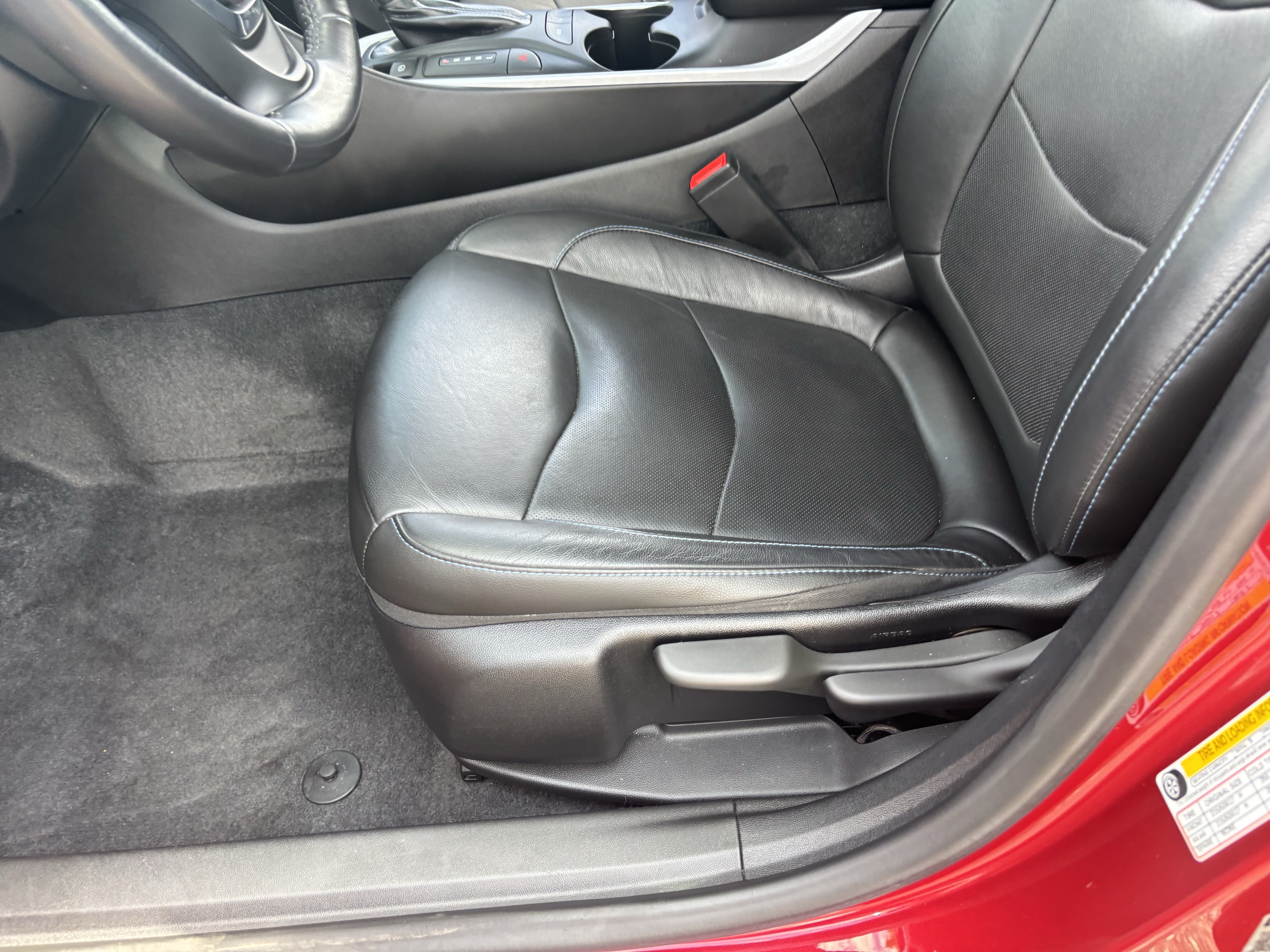 Used 2018 Chevrolet Volt LT w/ LT Driver Confidence Package FWD image 18