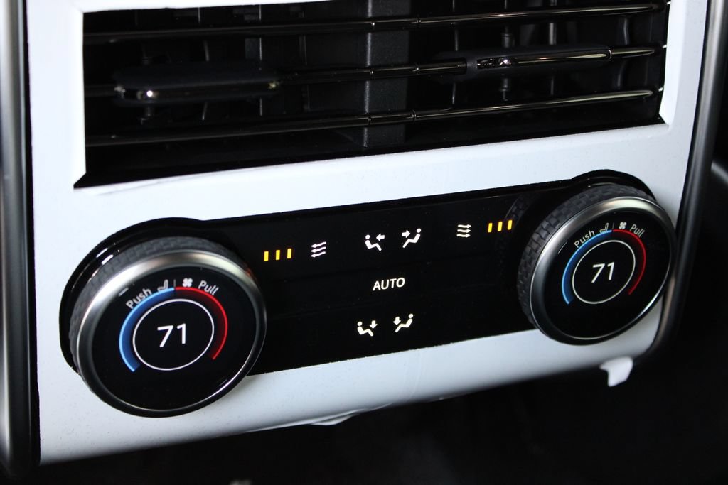 New 2027 Land Rover Range Rover SE AWD/4WD image 13