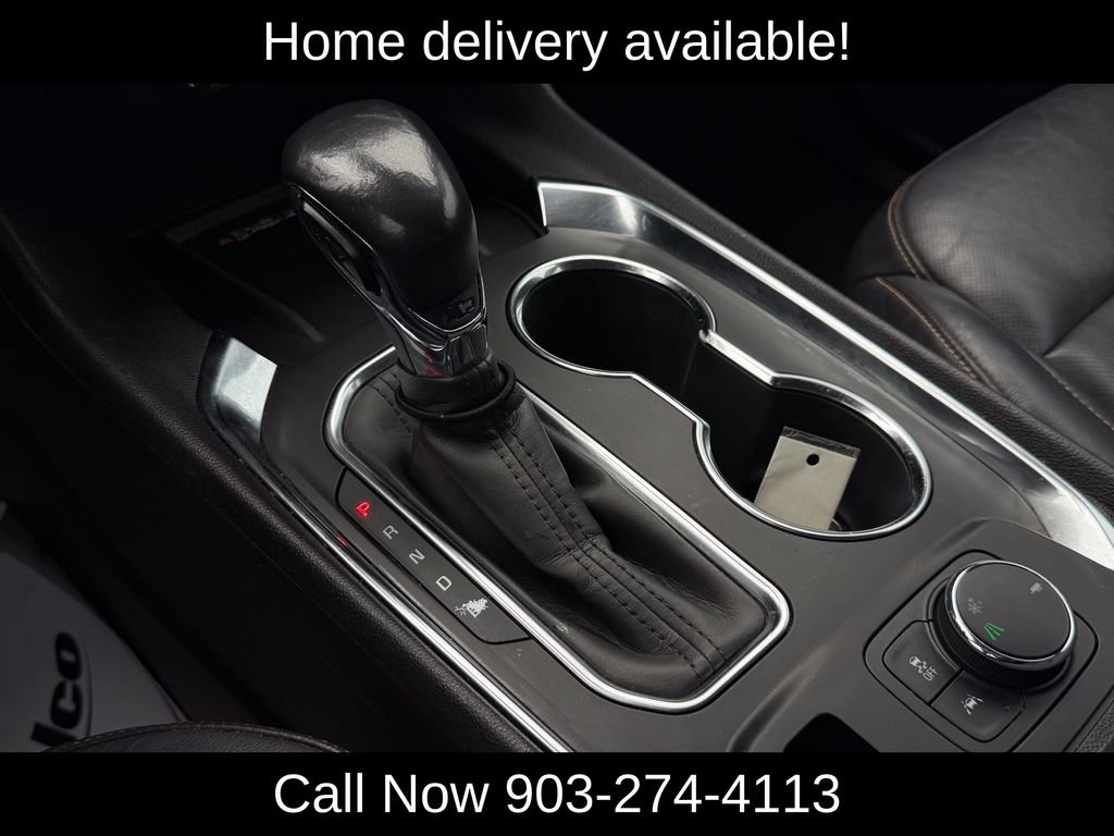 Used 2021 Chevrolet Traverse Premier w/ Redline Edition FWD image 25