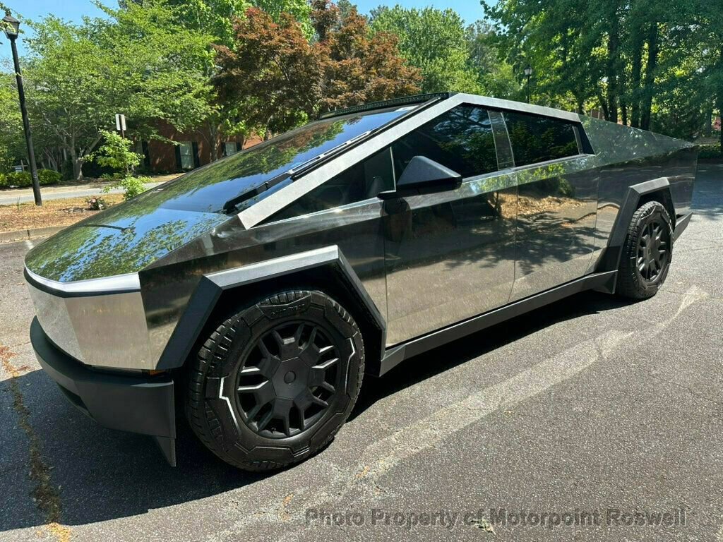 Used 2024 Tesla Cybertruck Cyberbeast AWD/4WD image 26