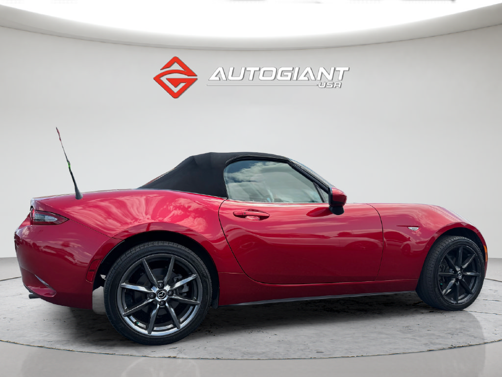 Used 2017 MAZDA MX-5 Miata Grand Touring RWD image 10