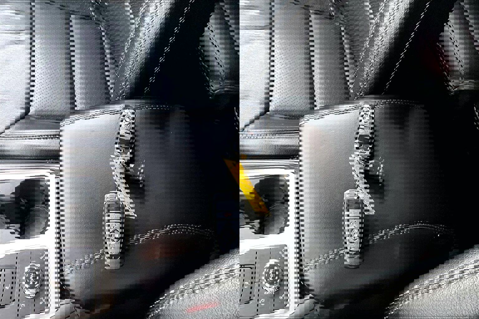 Used 2024 Ford Explorer XLT image 11