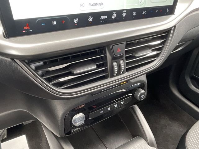 New 2025 Ford Escape SE image 19