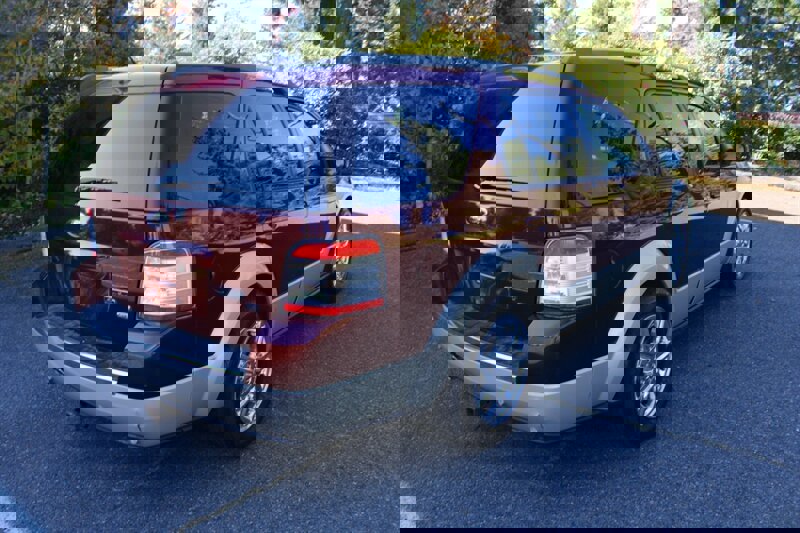 Used 2008 Ford Taurus X Eddie Bauer image 3