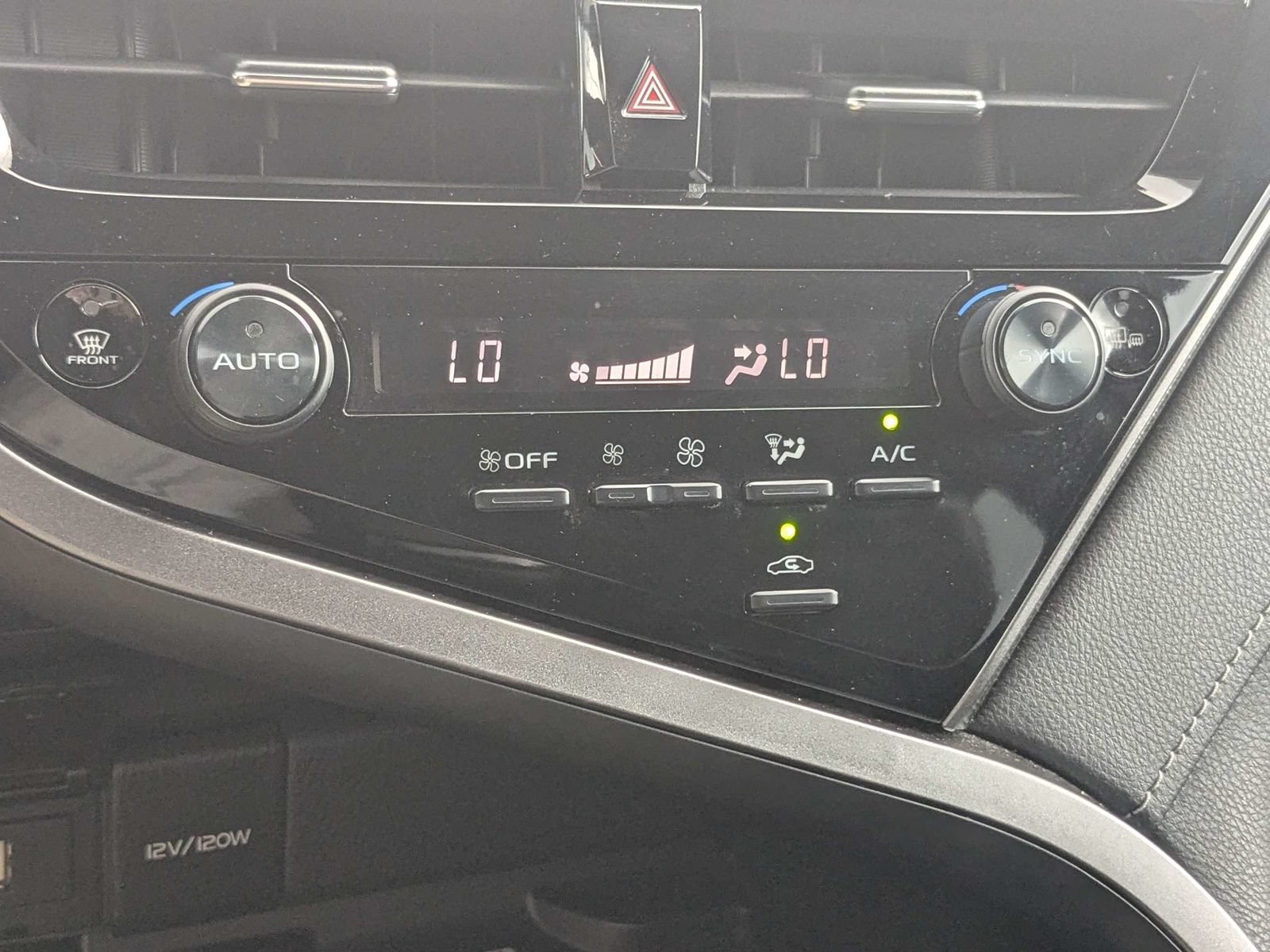 Used 2022 Toyota Camry XSE FWD image 21