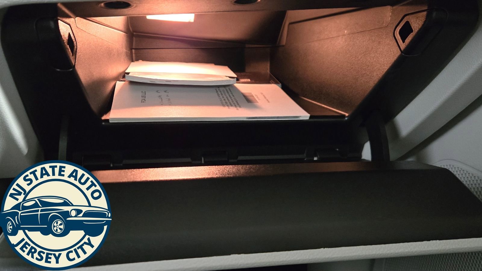 Used 2021 Jeep Cherokee Limited image 24