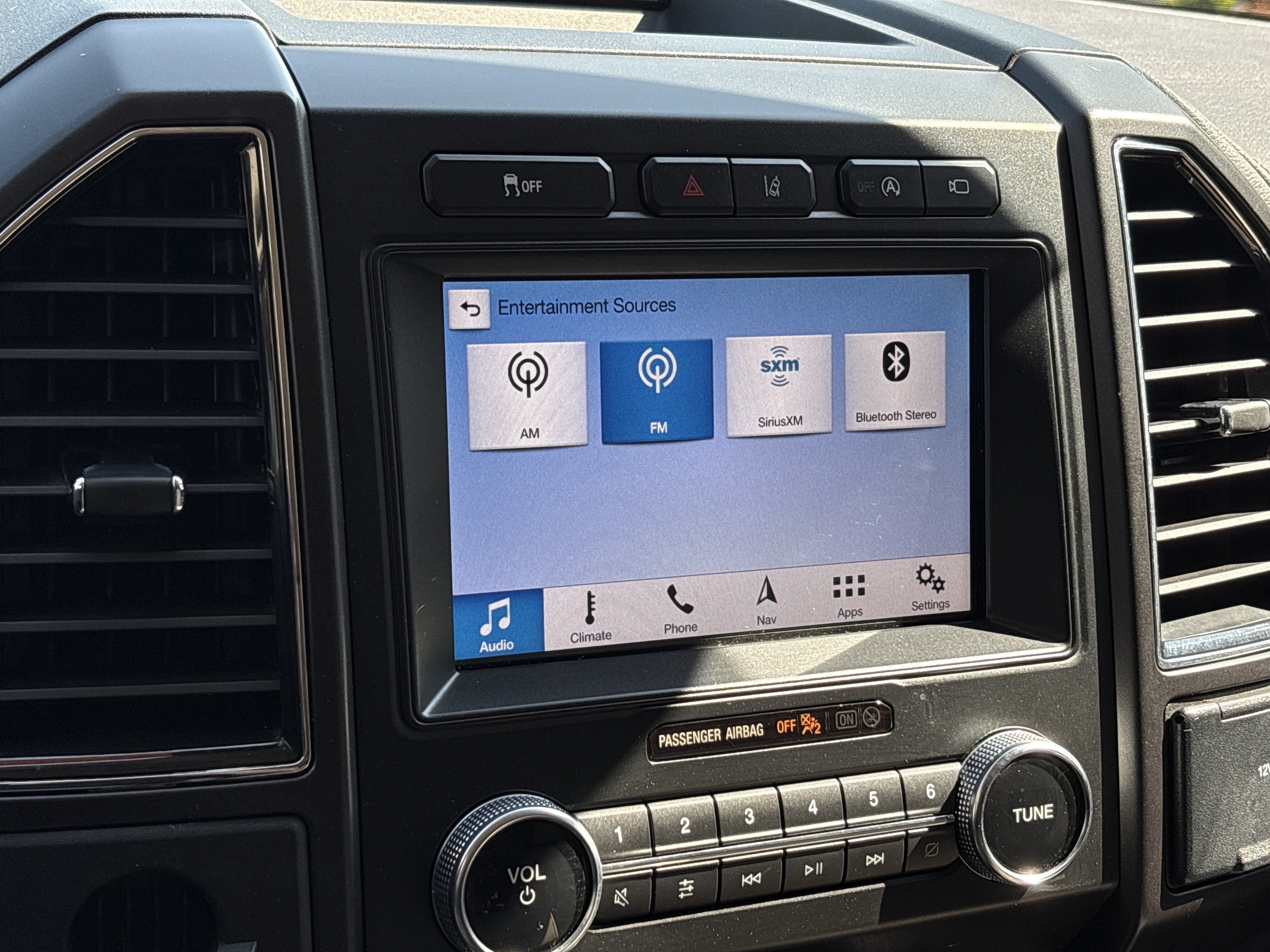 Used 2019 Ford Expedition Limited w/ Equipment Group 302A RWD image 23