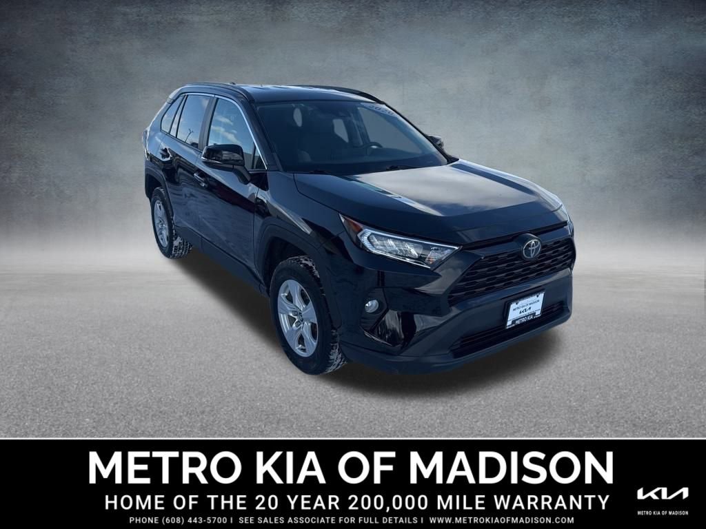 Used 2020 Toyota RAV4 XLE image 7