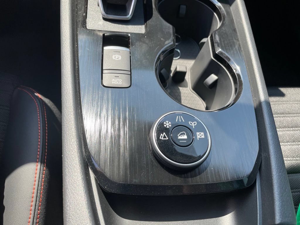 New 2026 Nissan Rogue SV AWD/4WD image 17