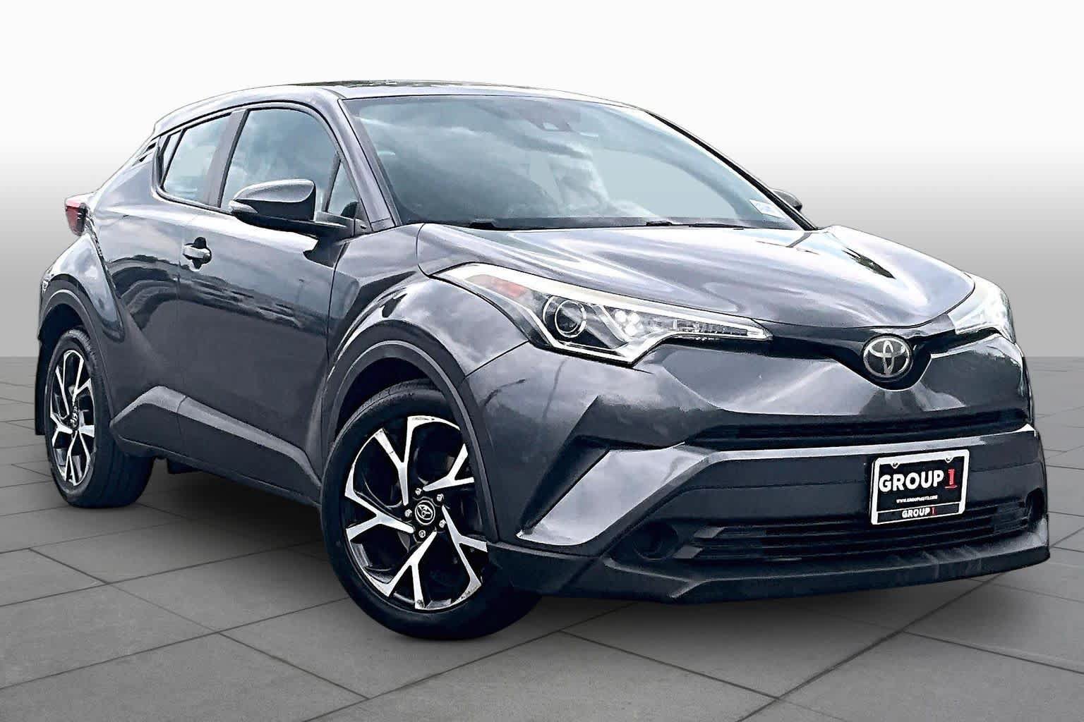 Used 2018 Toyota C-HR XLE FWD image 3