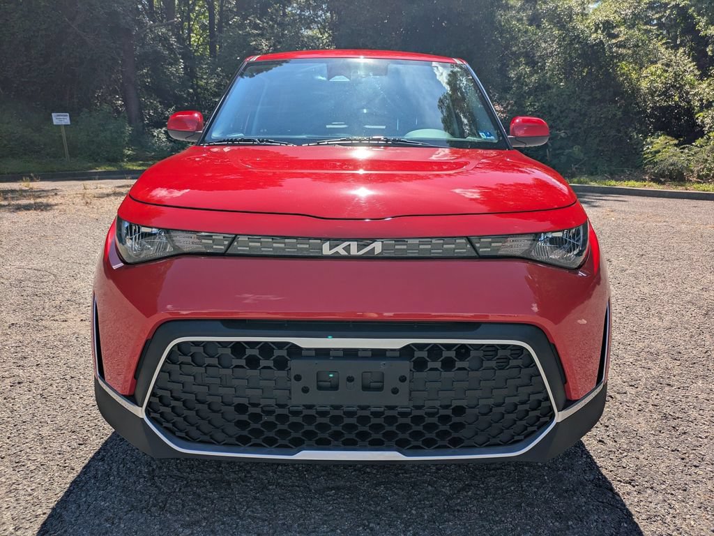 Used 2023 Kia Soul LX w/ LX Technology Package FWD image 9