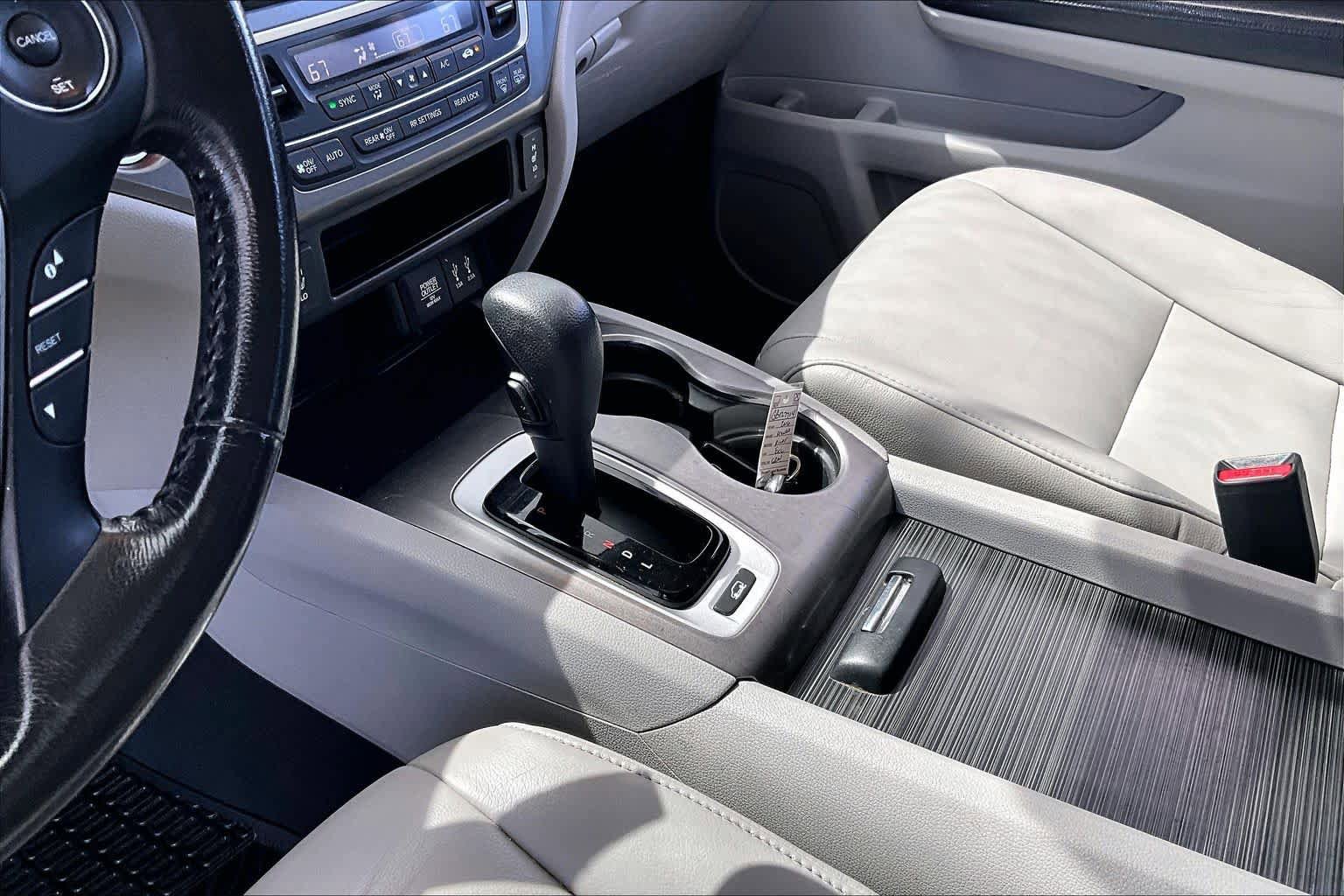 Used 2016 Honda Pilot EX-L image 17