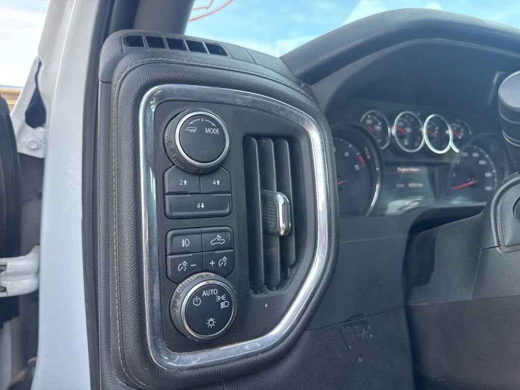 Used 2023 Chevrolet Silverado 2500 LT w/ Convenience Package image 9