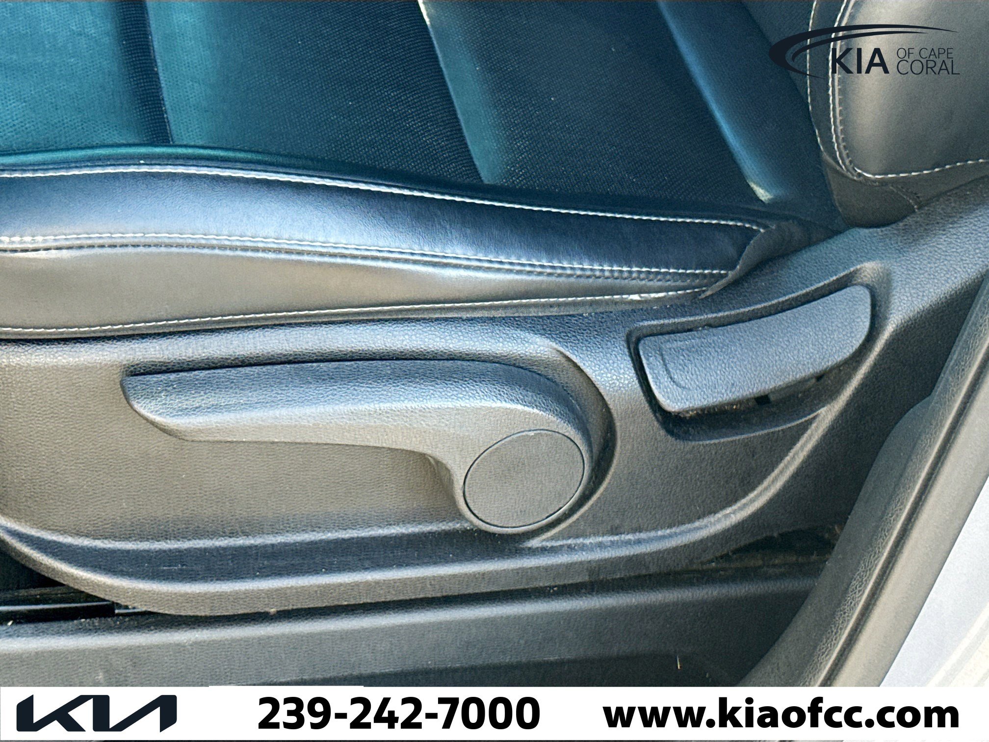 Used 2022 Kia Telluride LX image 26