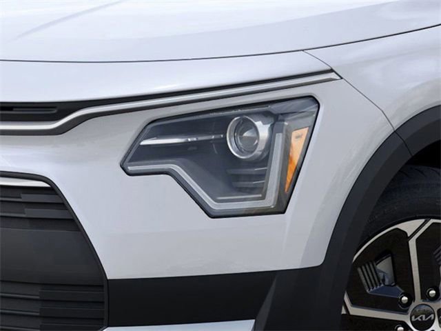 Certified 2025 Kia Niro LX FWD image 10
